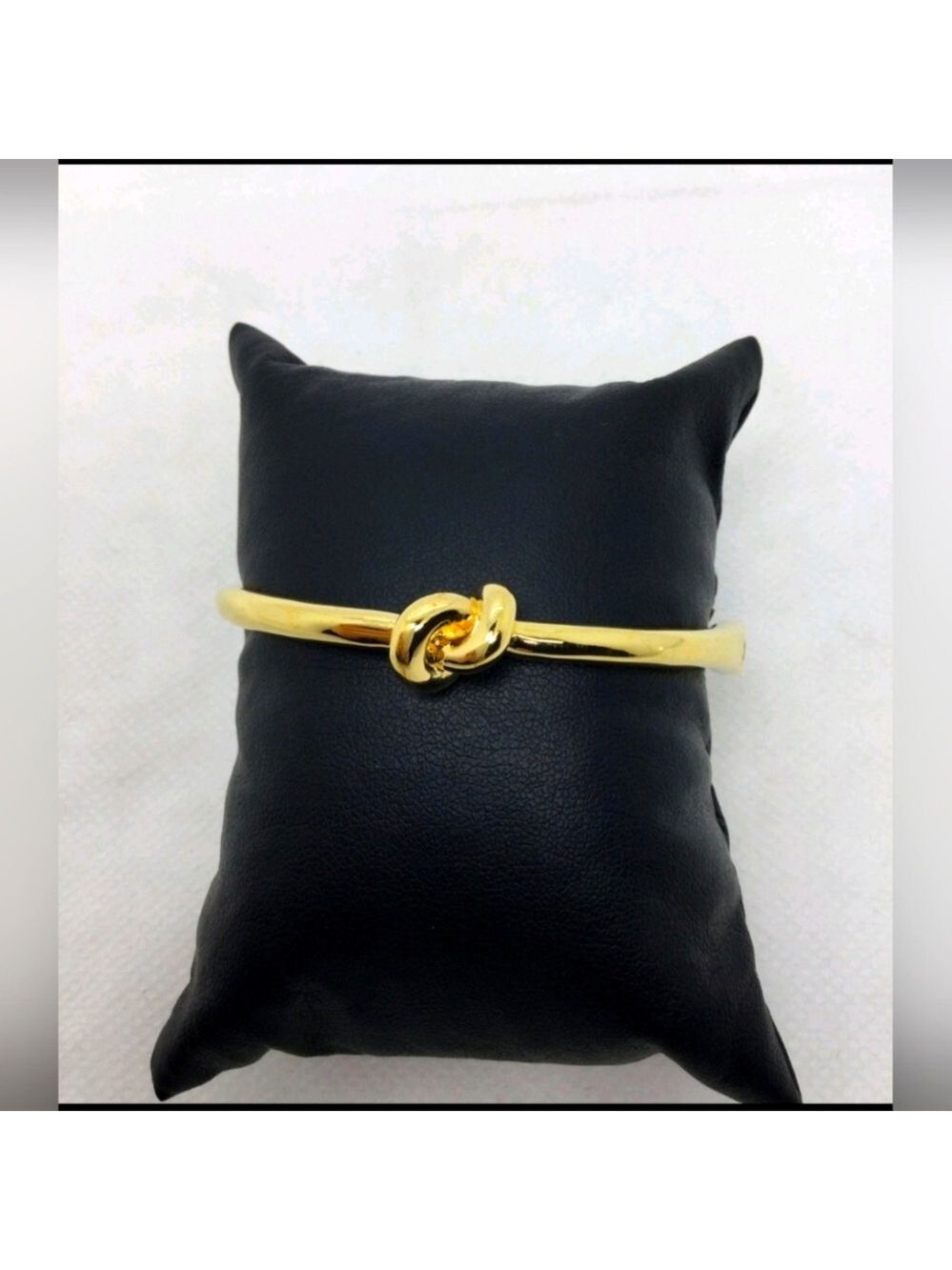 Kate Spade New York Goldtone Knot Hinged Bangle Bracelet NWOT 6.5